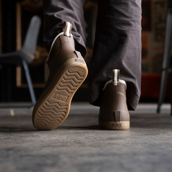 Rooted Brown 6 in Deck Boot